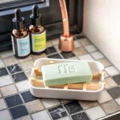 Nourish & Replenish: Shampoo Bar With Hemi-Squalane -Ffs Sales Store IMG 3872