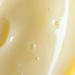 The Lite Cream 7 The Lite Cream -Ffs Sales Store Mantle Moisturiser TheLiteCream Swatch