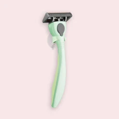Razor Trial Kit -Ffs Sales Store product img razor kit new green 1pb 5a0a0889 33e4 4f6b a434 10e63792a105